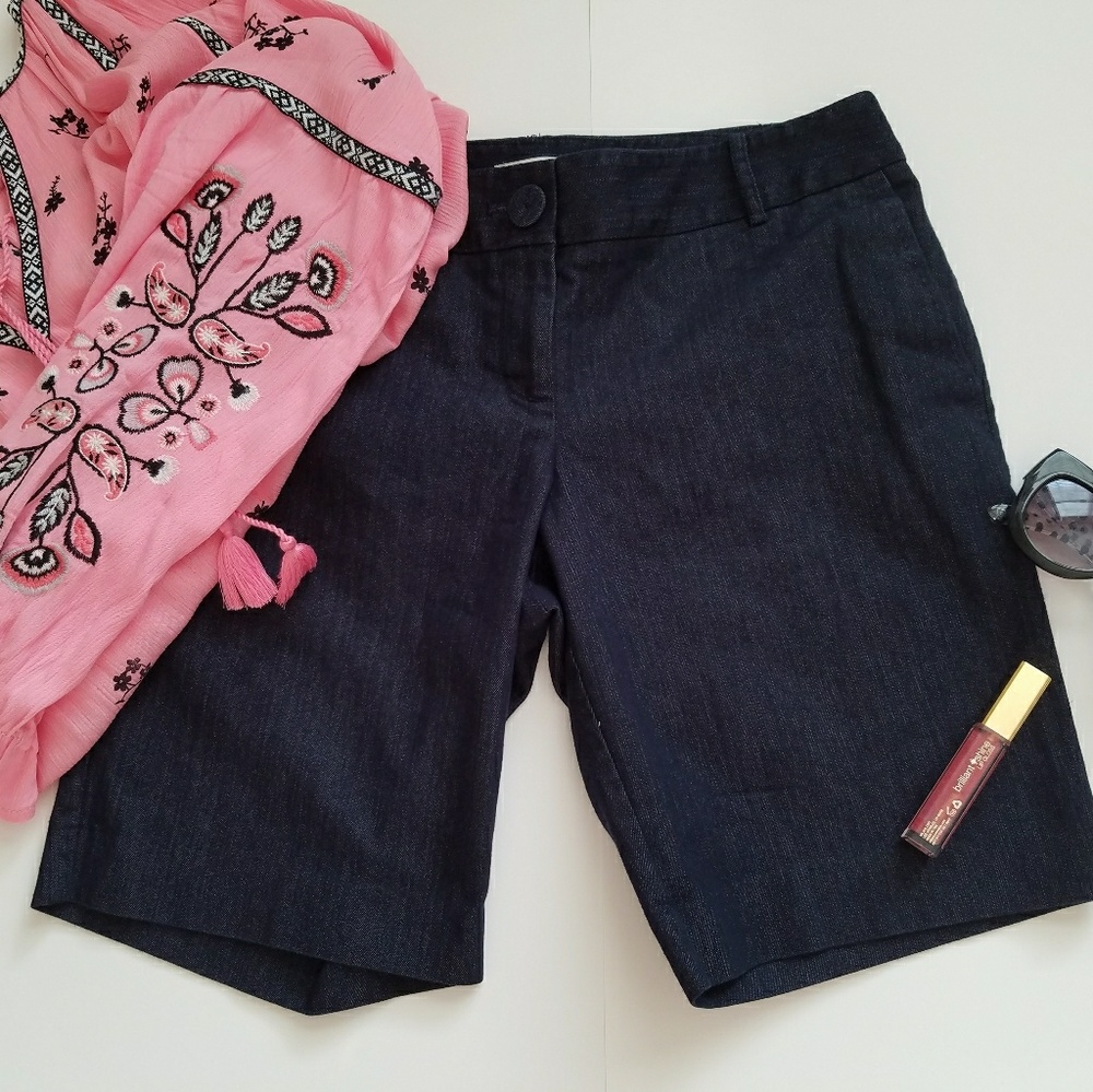🌺 Loft light weight jean shorts